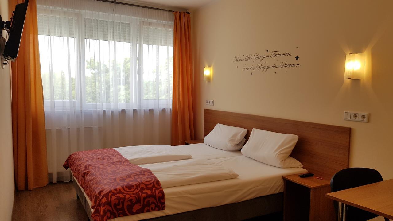 Dream Inn Hotel Regensburg Ost 외부 사진