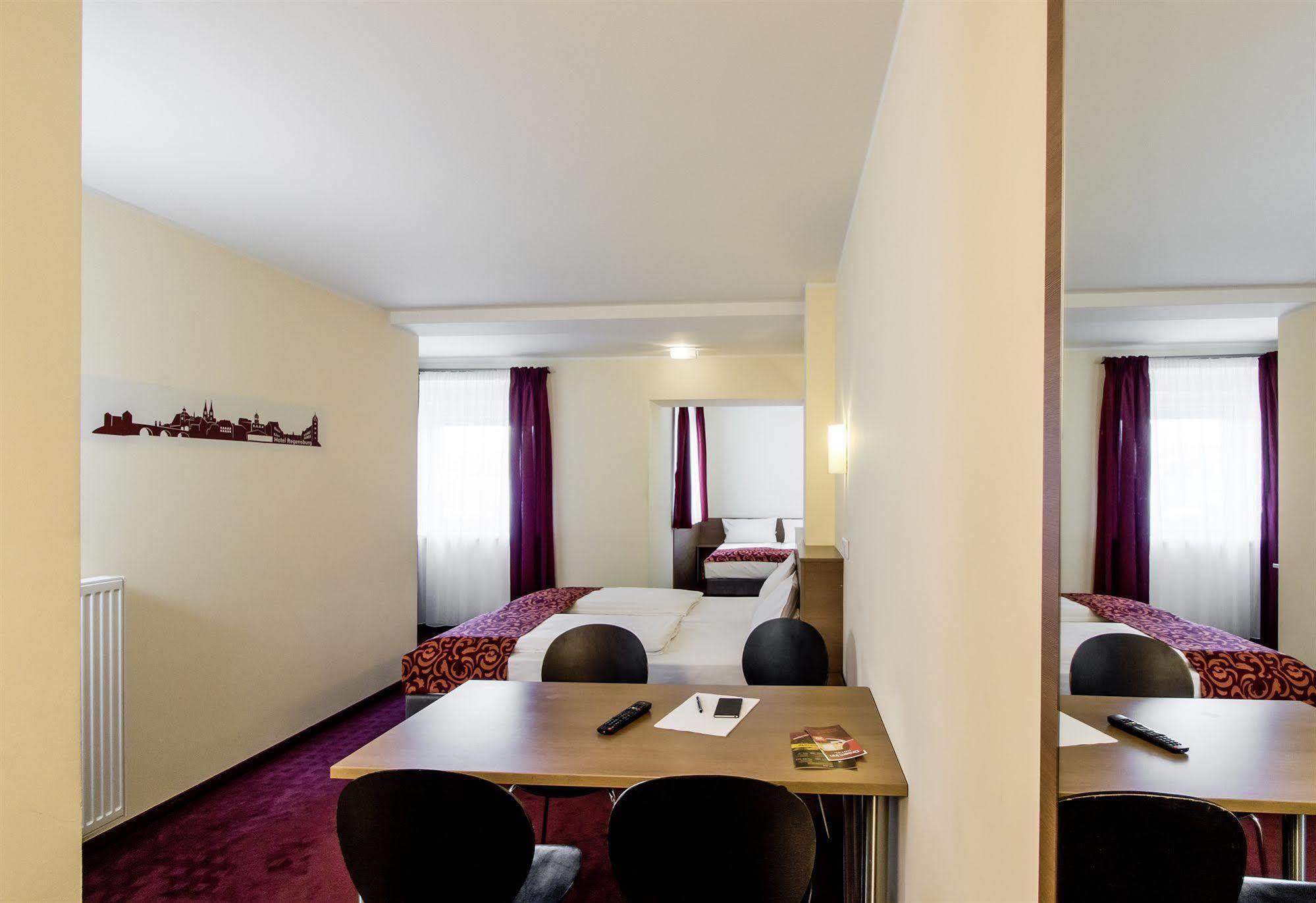 Dream Inn Hotel Regensburg Ost 외부 사진